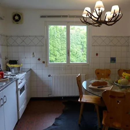 Villars-sur-ollon Sleeps 8 Wifi וילארס-סור-אולון